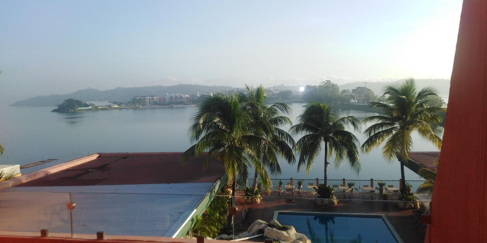 Peten Esplendido Flores Bagian luar foto